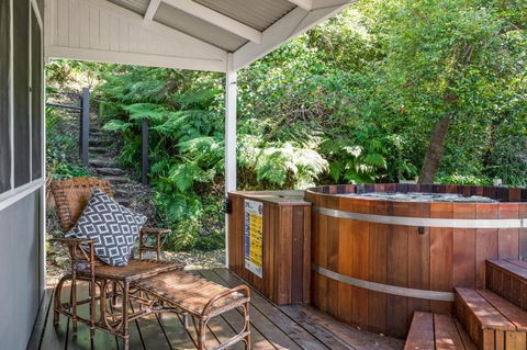 Rock Davis Luxury Beachouse - 100mtrs To Beach - Surfers Paradise Gold Coast 1