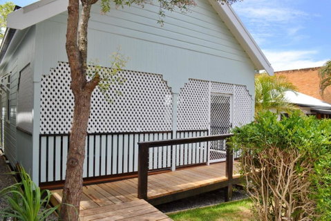 Rockleigh - Bring Your Own Linen. - Surfers Paradise Gold Coast 0
