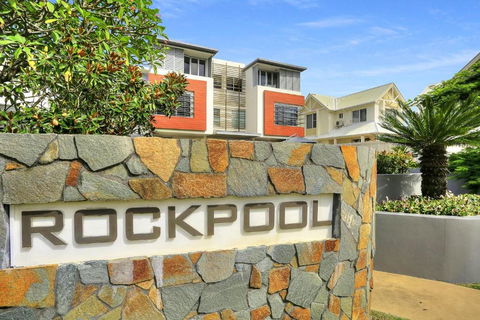 Rockpool No 4 Beachfront Unit - Surfers Paradise Gold Coast 1