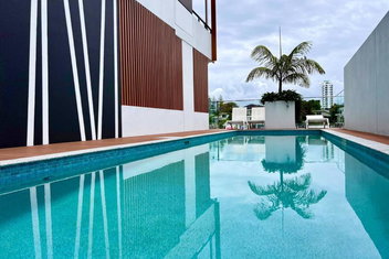 Romantic Apartment In Surfers with Surfers Paradise Gold Coast