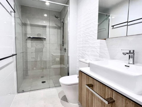 Romantic Apartment In Surfers - Surfers Paradise Gold Coast 3