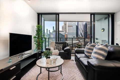Rooftop Pool 2BR Apartment At Marvel Stadium With Free Parking - Surfers Paradise Gold Coast 1