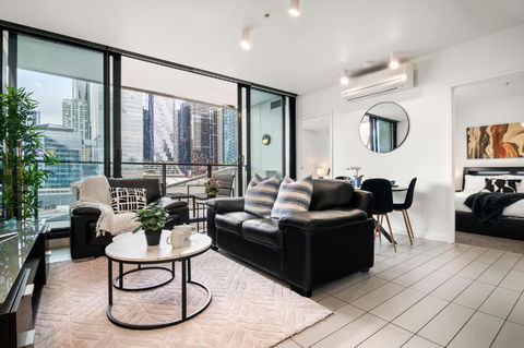 Rooftop Pool 2BR Apartment At Marvel Stadium With Free Parking - Surfers Paradise Gold Coast 0