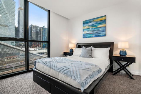 Rooftop Pool 2BR Apartment At Marvel Stadium With Free Parking - Surfers Paradise Gold Coast 3