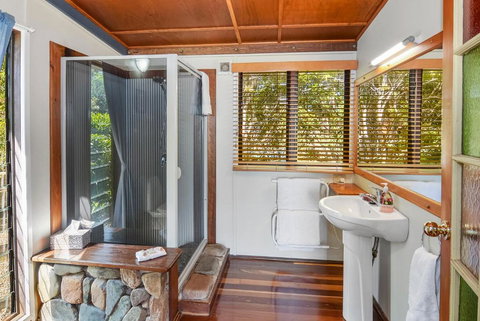 Rosebrook Cottages - Surfers Paradise Gold Coast 2