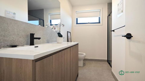 Royalty Living Unit 3 - Surfers Paradise Gold Coast 3