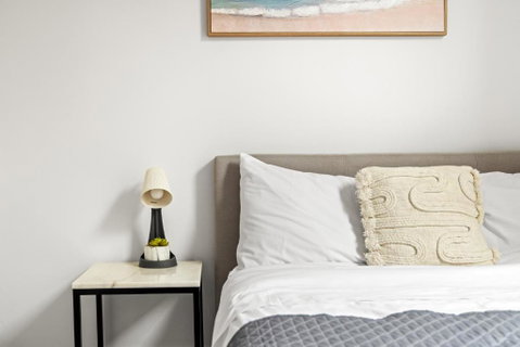 Rustic Double Room - Central Location In Kensington - Shared Bathroom - Surfers Paradise Gold Coast 1