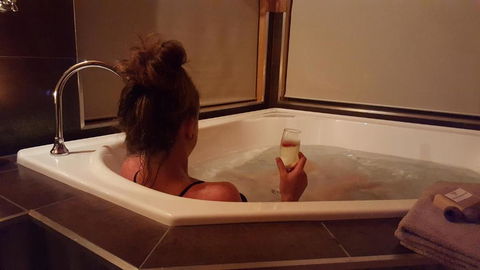 Rustic Hut Bush Retreat - Surfers Paradise Gold Coast 3