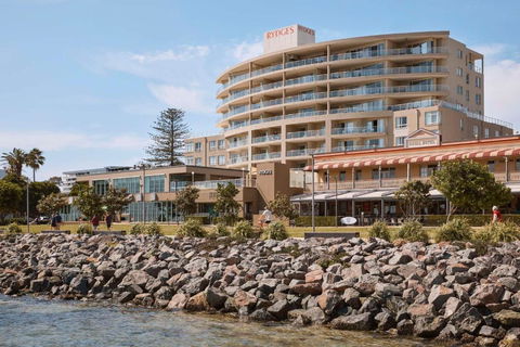 Rydges Hotel Port Macquarie - Surfers Paradise Gold Coast 2