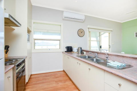 Salt - Aldinga Beach - C21 SouthCoast Holidays - Surfers Paradise Gold Coast 2