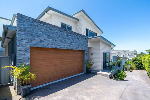 Salt On Morrow - Surfers Paradise Gold Coast 1