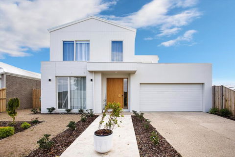 Saltwater Lux, 4 Bdrm, 3 Bath, Golf, Weddings, Beaches, Adventure Park - Surfers Paradise Gold Coast 2