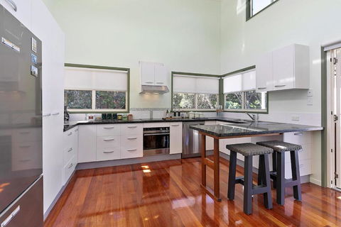 Samarinda Green - Surfers Paradise Gold Coast 2