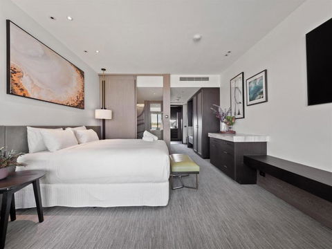 Samphire Chalet Peppermint - Surfers Paradise Gold Coast 1