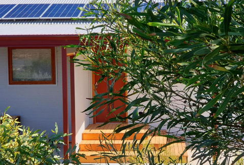 Samphire: Coorong Accommodation - Surfers Paradise Gold Coast 0