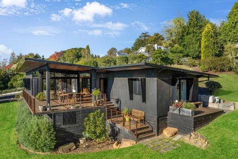 Sanctuaire, Southern Highlands - Surfers Paradise Gold Coast 0