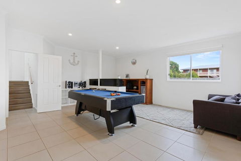 Sanctuary Lodge By Ready Set Stay - BYO LINEN & TOWELS - Surfers Paradise Gold Coast 1