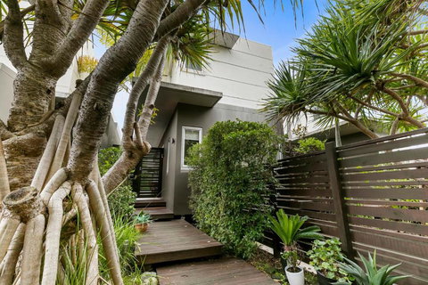 Sanctuary @ Sunshine - Surfers Paradise Gold Coast 2