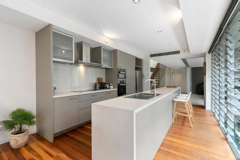 Sanctuary @ Sunshine - Surfers Paradise Gold Coast 3