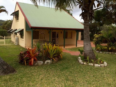 Sand Piper Cottage Rainbow Beach - Surfers Paradise Gold Coast 0