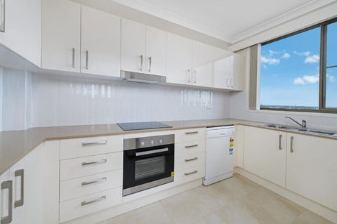 Sandpiper 9 25 Waugh Street - Surfers Paradise Gold Coast 3