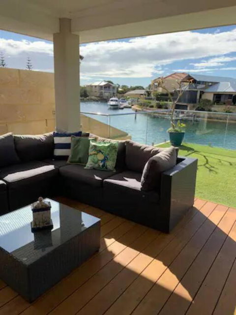 Sandpiper Island Tranquil Waterfront Views & Jetty - Surfers Paradise Gold Coast 2
