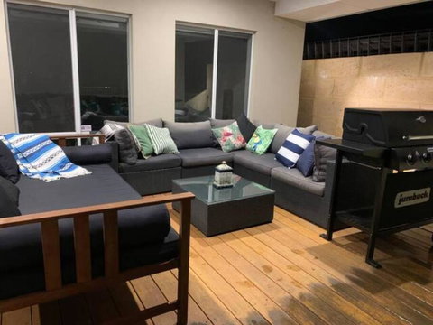 Sandpiper Island Tranquil Waterfront Views & Jetty - Surfers Paradise Gold Coast 3