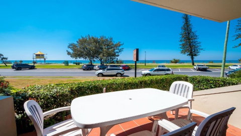 Sandrift Beachfront Apartments - Surfers Paradise Gold Coast 3