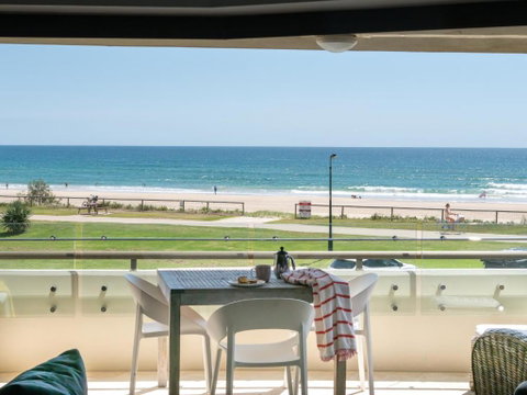 Sandrift Beachfront Apartments - Surfers Paradise Gold Coast 2