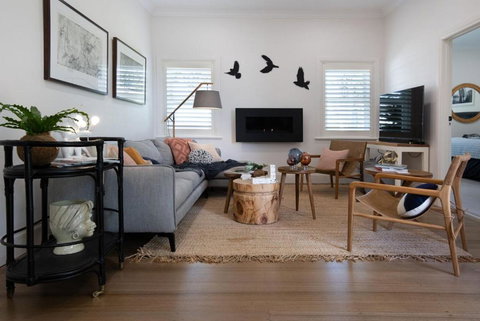 Sandringham - Surfers Paradise Gold Coast 2