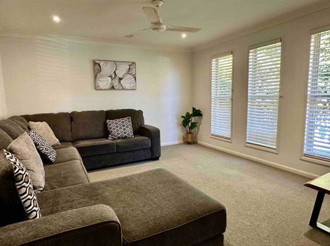 Sandstone Point And Bribie Beaches - Surfers Paradise Gold Coast 2