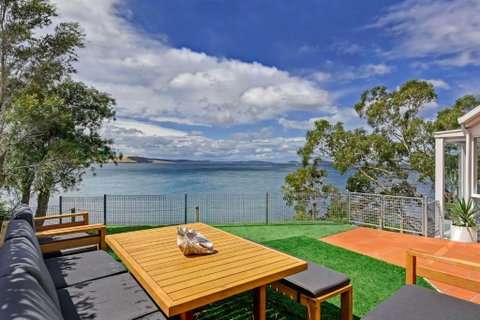 Sandy Bay Beachfront Oasis Direct Beach Access - Surfers Paradise Gold Coast 0