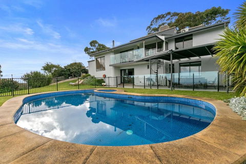 Sunset Estate In Mount Osmond - Surfers Paradise Gold Coast 3