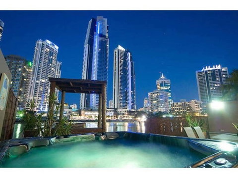 Surfers Reflections Amazing Views From Your Spa! - Surfers Paradise Gold Coast 0