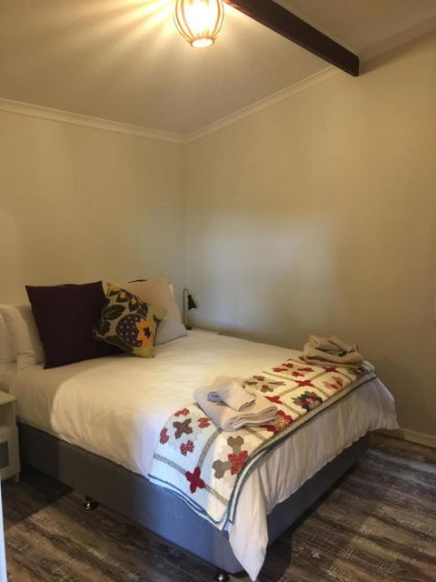 TajMaBarn Fullcircle Farm 6 Roundhill Rd WILTON - Surfers Paradise Gold Coast 1