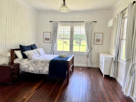 The Cottage Farm Stay - Grandchester - Surfers Paradise Gold Coast 0