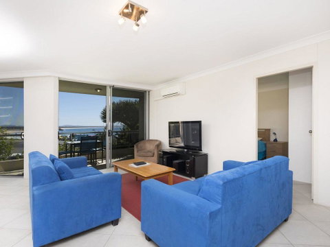 Beachpoint G2 - Surfers Paradise Gold Coast 1