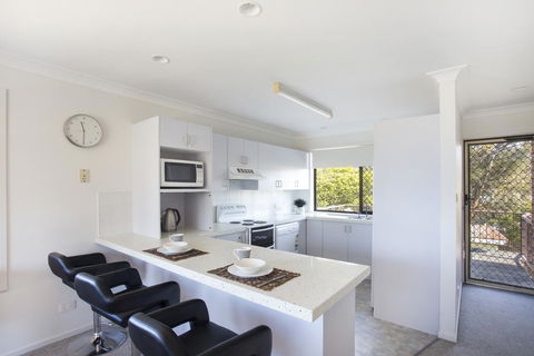 Beachside Getaway - Surfers Paradise Gold Coast 1