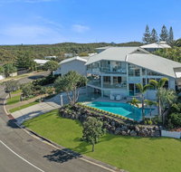 Beachside luxury Sunrise Beach - Surfers Paradise Gold Coast