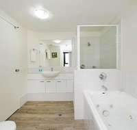 Beachside Neptune Resort Apt Upgraded - Surfers Paradise Gold Coast