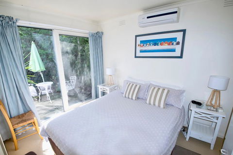 Beachwalk Cottage - Surfers Paradise Gold Coast 2