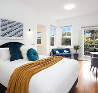 Beautiful Studio in Heritage Building with Balcony - Surfers Paradise Gold Coast