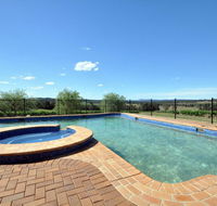 Beggars Bridge Vineyard Homestead w/ pool  wifi  tennis  vineyard - Surfers Paradise Gold Coast