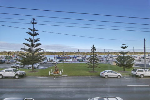 Bellevue On The Lakes - Surfers Paradise Gold Coast 1