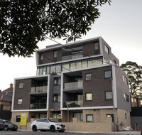 Benalong Apartment - at Gladesville - Surfers Paradise Gold Coast