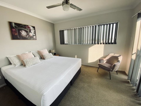Best Western Plus North Lakes Hotel - Surfers Paradise Gold Coast 2