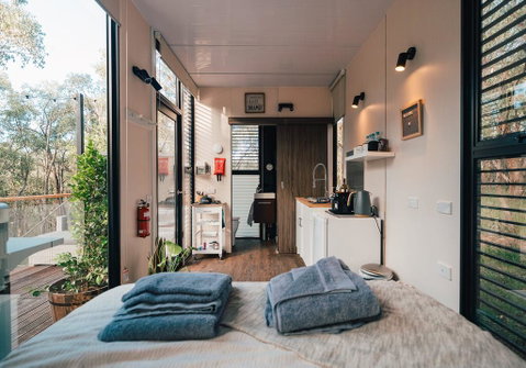Big Tiny Paz Seven Hills Tiny House, Tallarook - Surfers Paradise Gold Coast 1