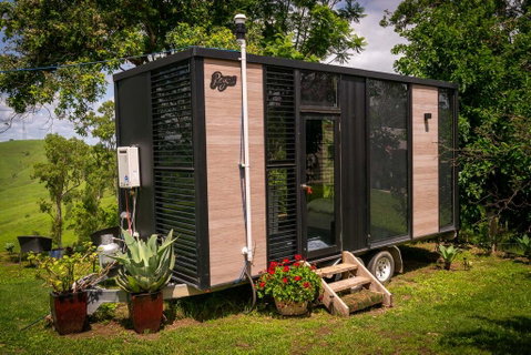 Big Tiny Paz Seven Hills Tiny House, Tallarook - Surfers Paradise Gold Coast 0