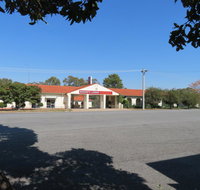 Bishops Lodge Narrandera - Surfers Paradise Gold Coast