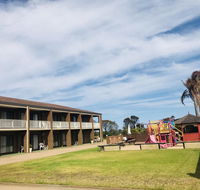 Black Swan Motor Inn - Surfers Paradise Gold Coast